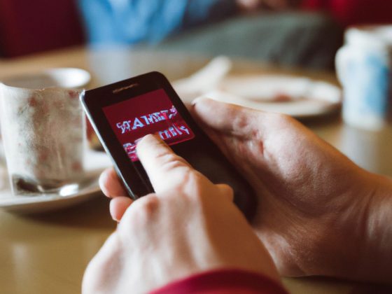 How Politics Can Help You Land a Date Online