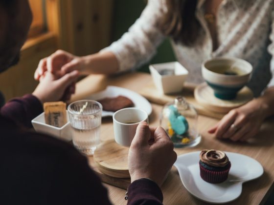 Be a True Gentleman on a First Date